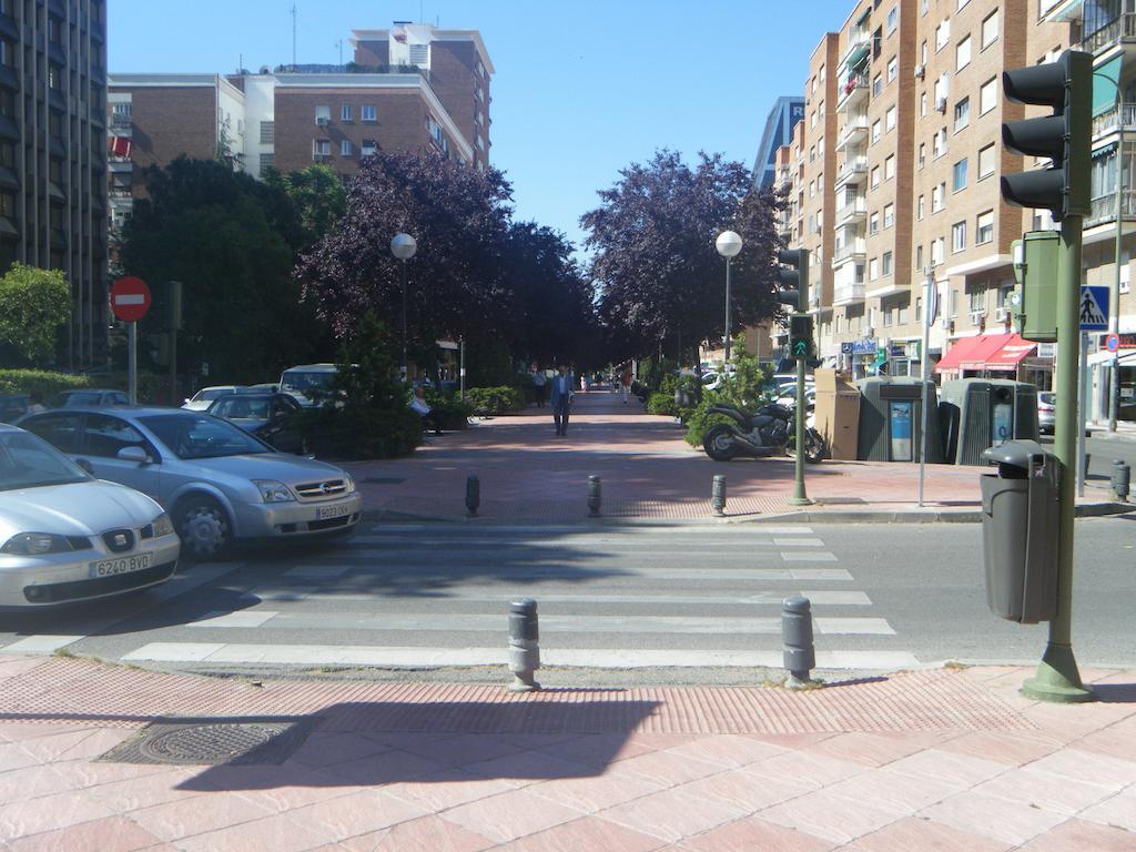 Madrid Studio Apartments Экстерьер фото
