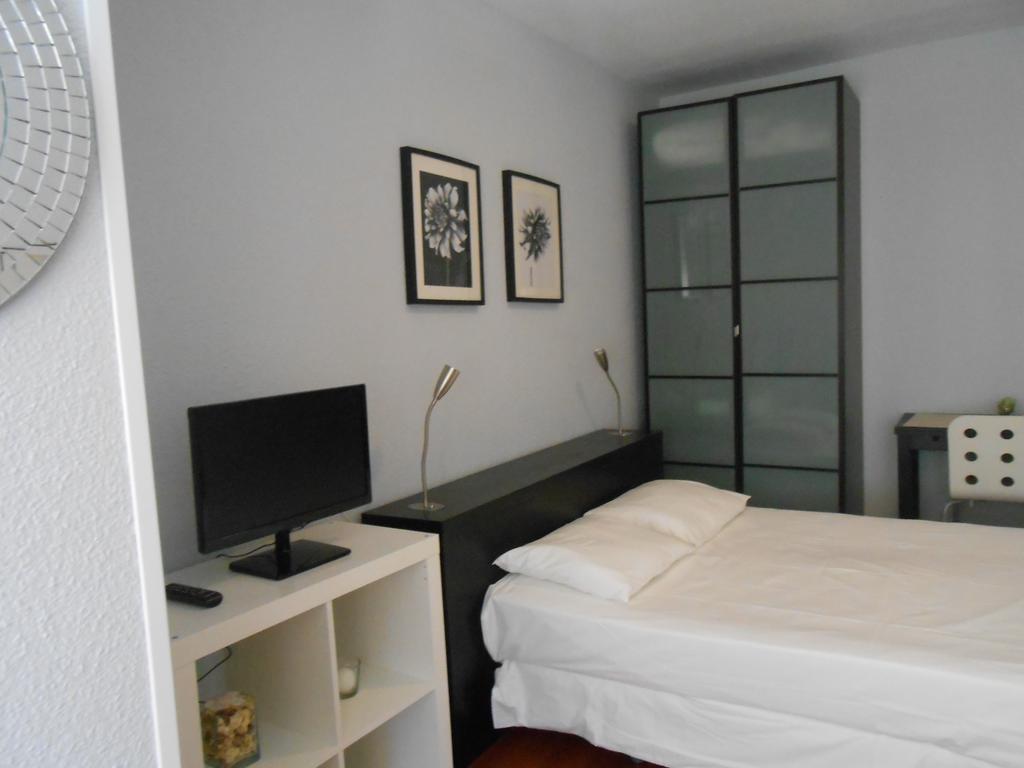 Madrid Studio Apartments Номер фото